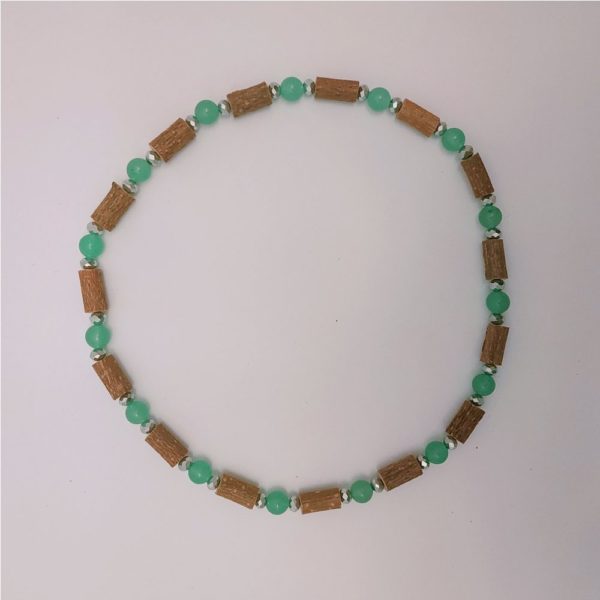 Collier-Aventurine-et-Bois-de-Noisetier